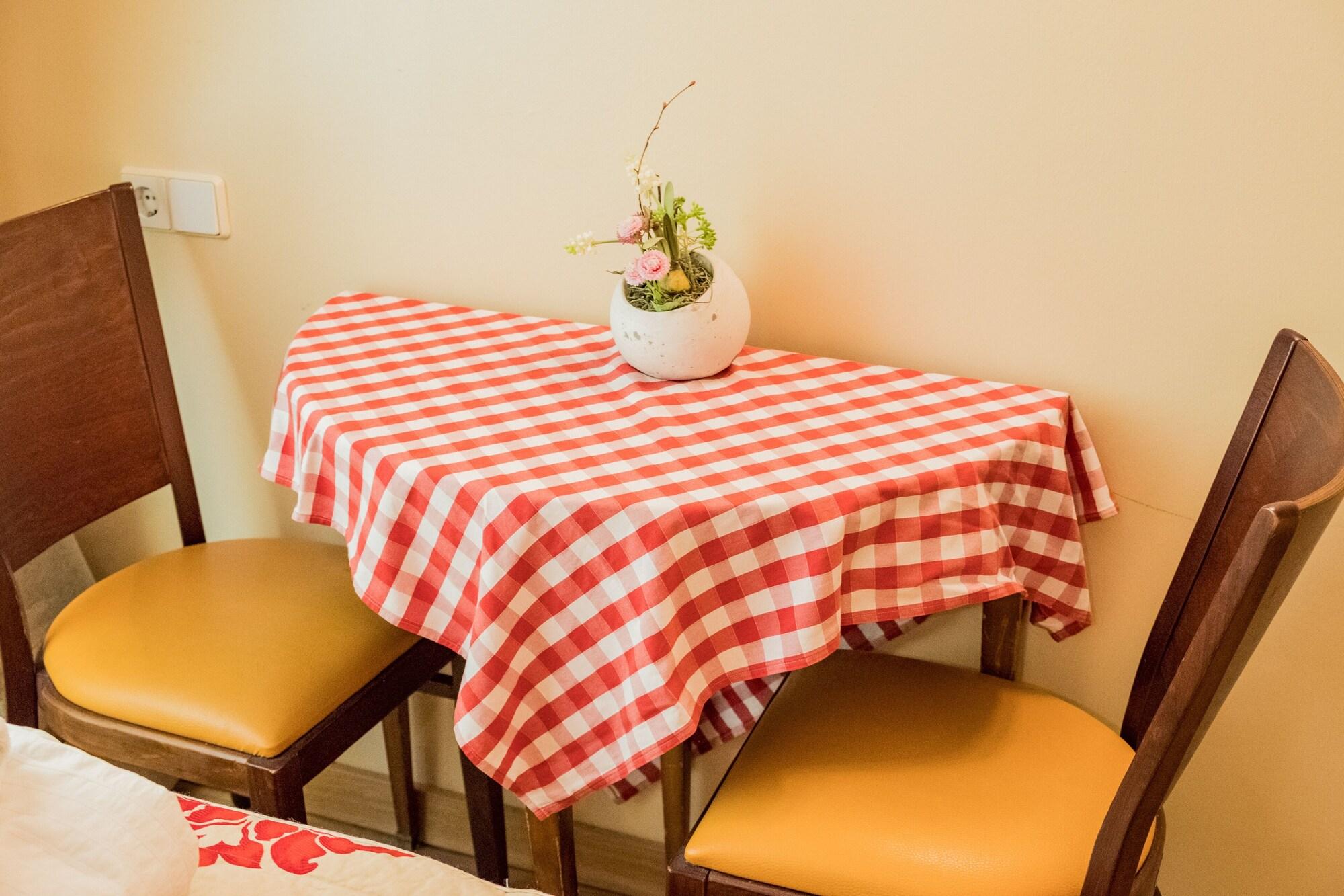 Equipamiento de Habitación Arbio I Parlamento Rooms