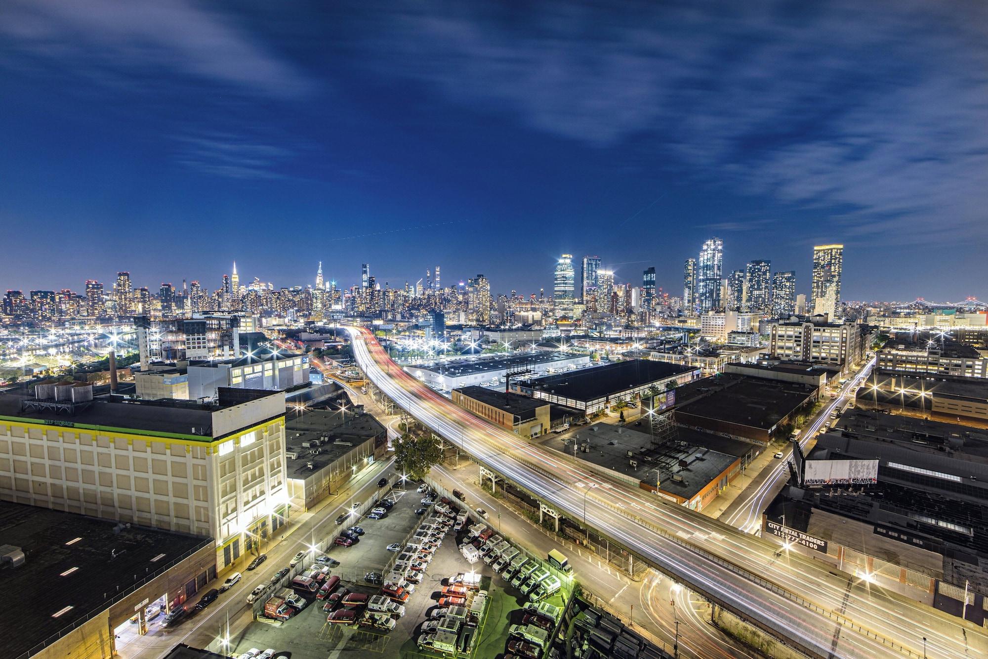 Vista Exterior Holiday Inn Express Long Island City E New York by IHG