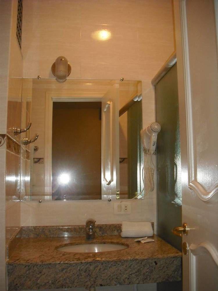 Set de Habitación Curitiba Palace Estação