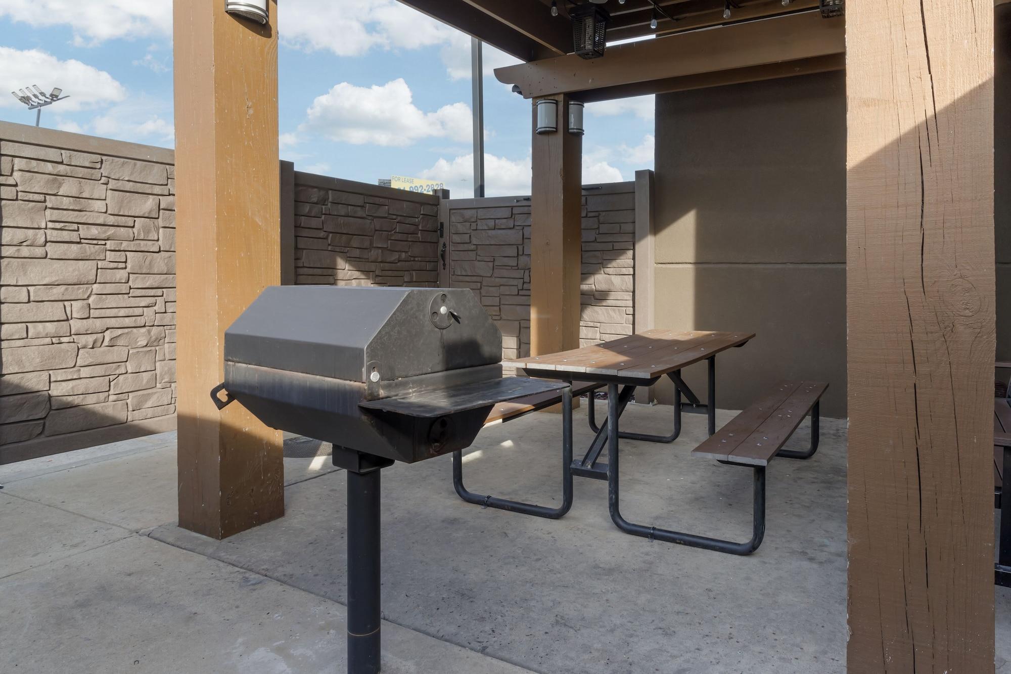 Comodidades del Alojamiento Comfort Inn Orange I-10