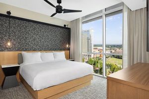 Alojamiento - 1BD/Atlanta - Downtown w/Rooftop Pool and Pool Bar!