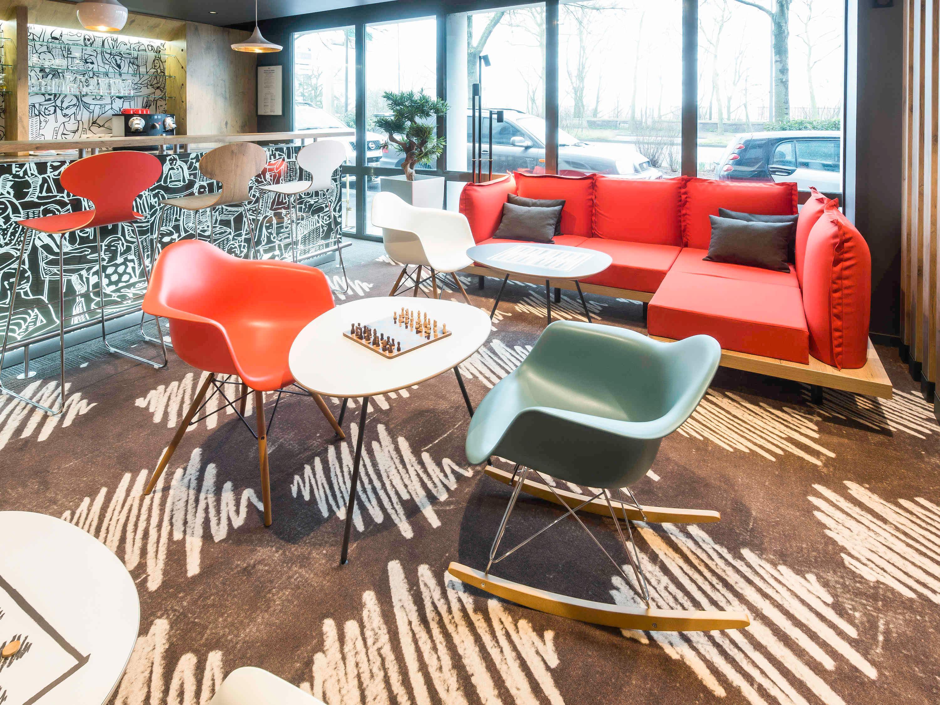 Bar/Salón ibis Mulhouse Centre Filature