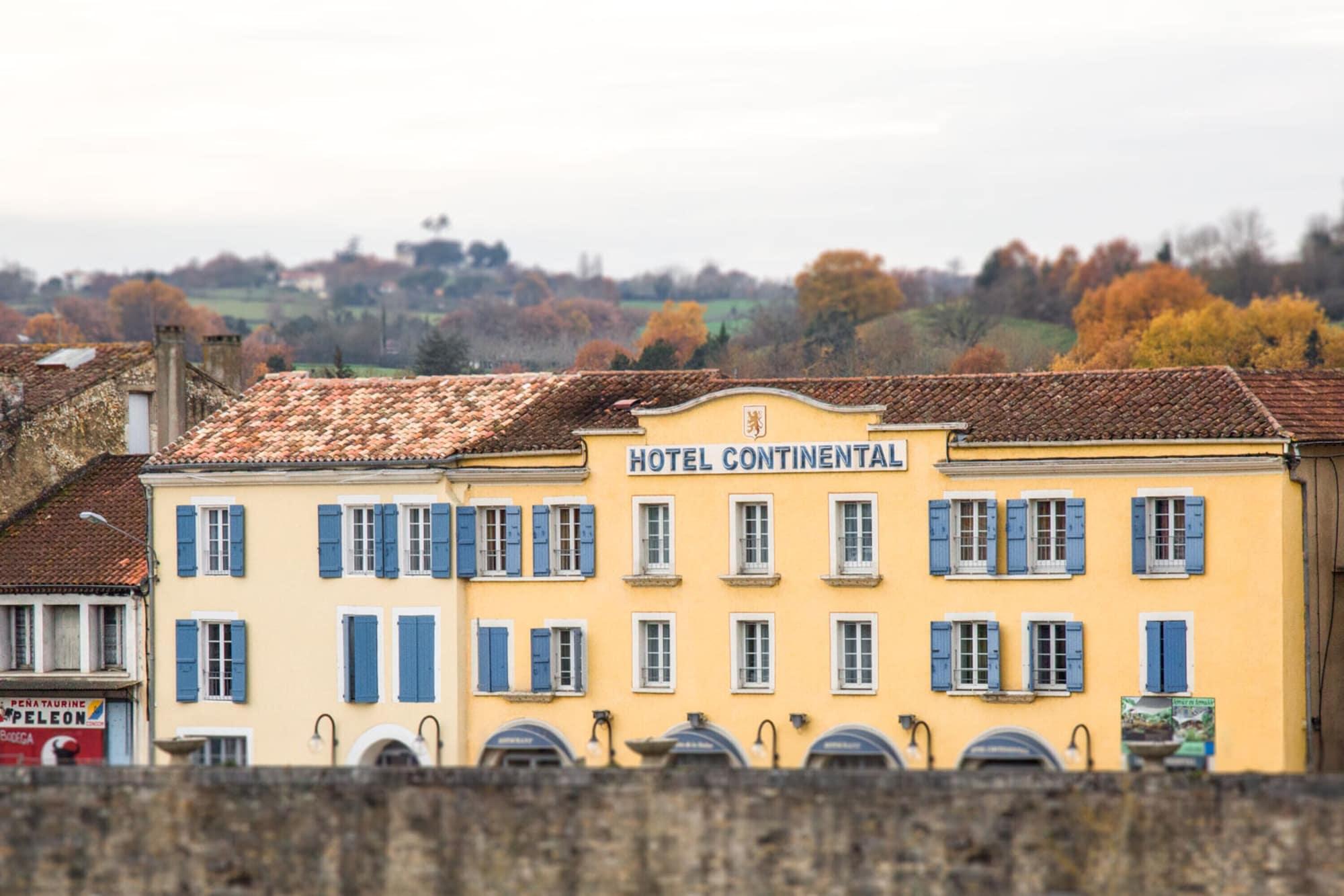 Vista Exterior Le Continental Hotel