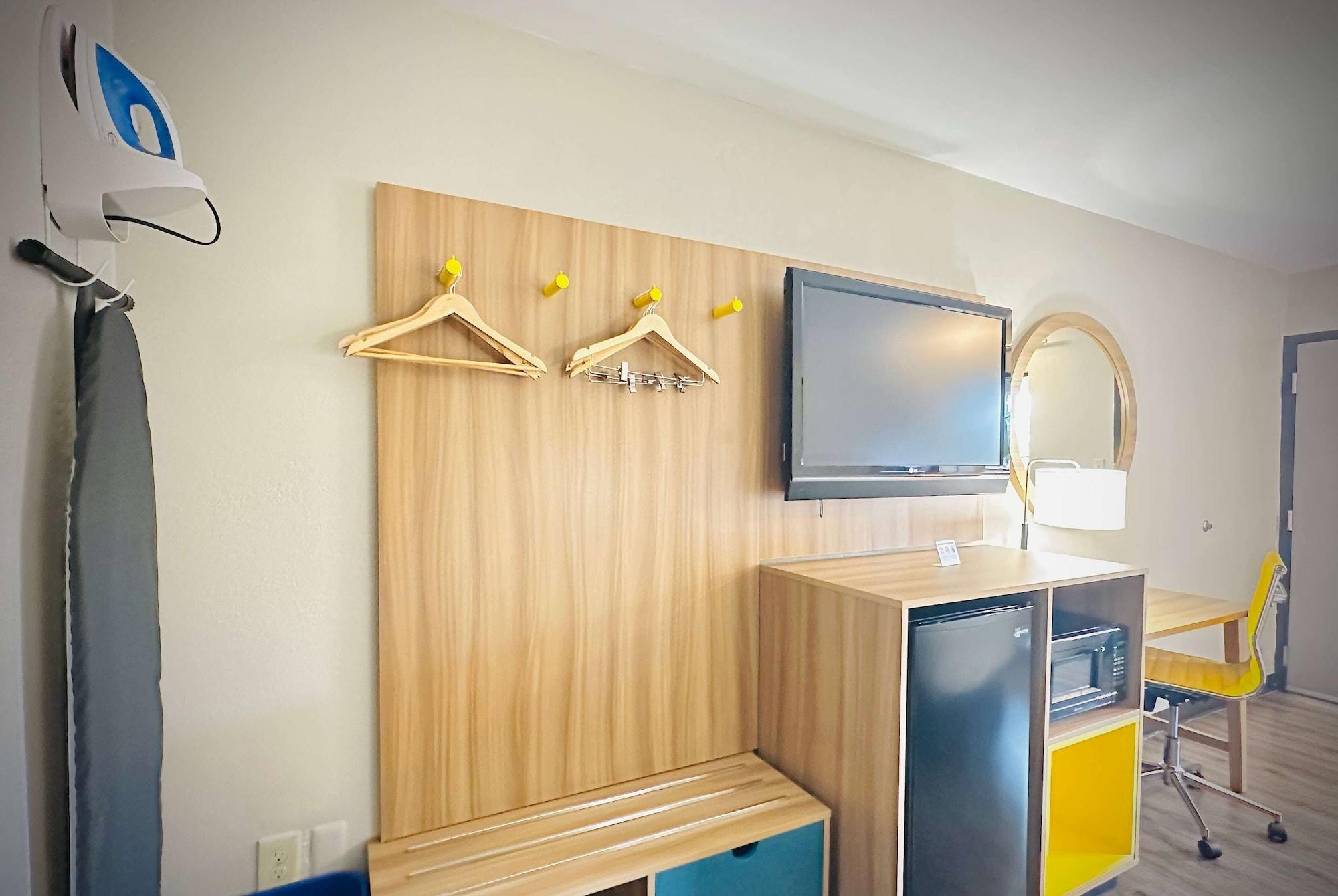 Habitación Days Inn by Wyndham WestEnd Alexandria,VA Washington DC Area