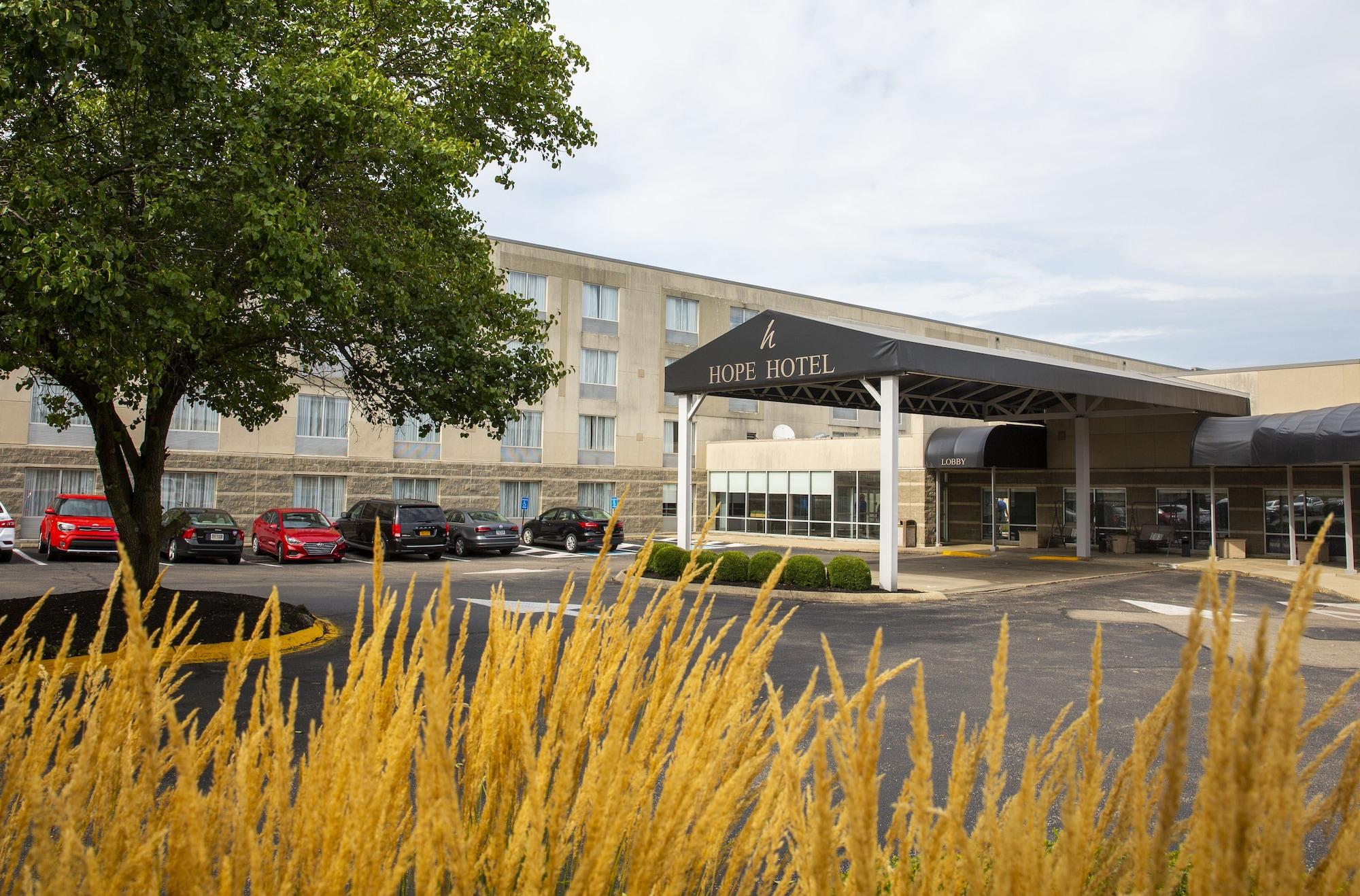 Vista Exterior The Hope Hotel and Richard C. Holbrooke Conference Center