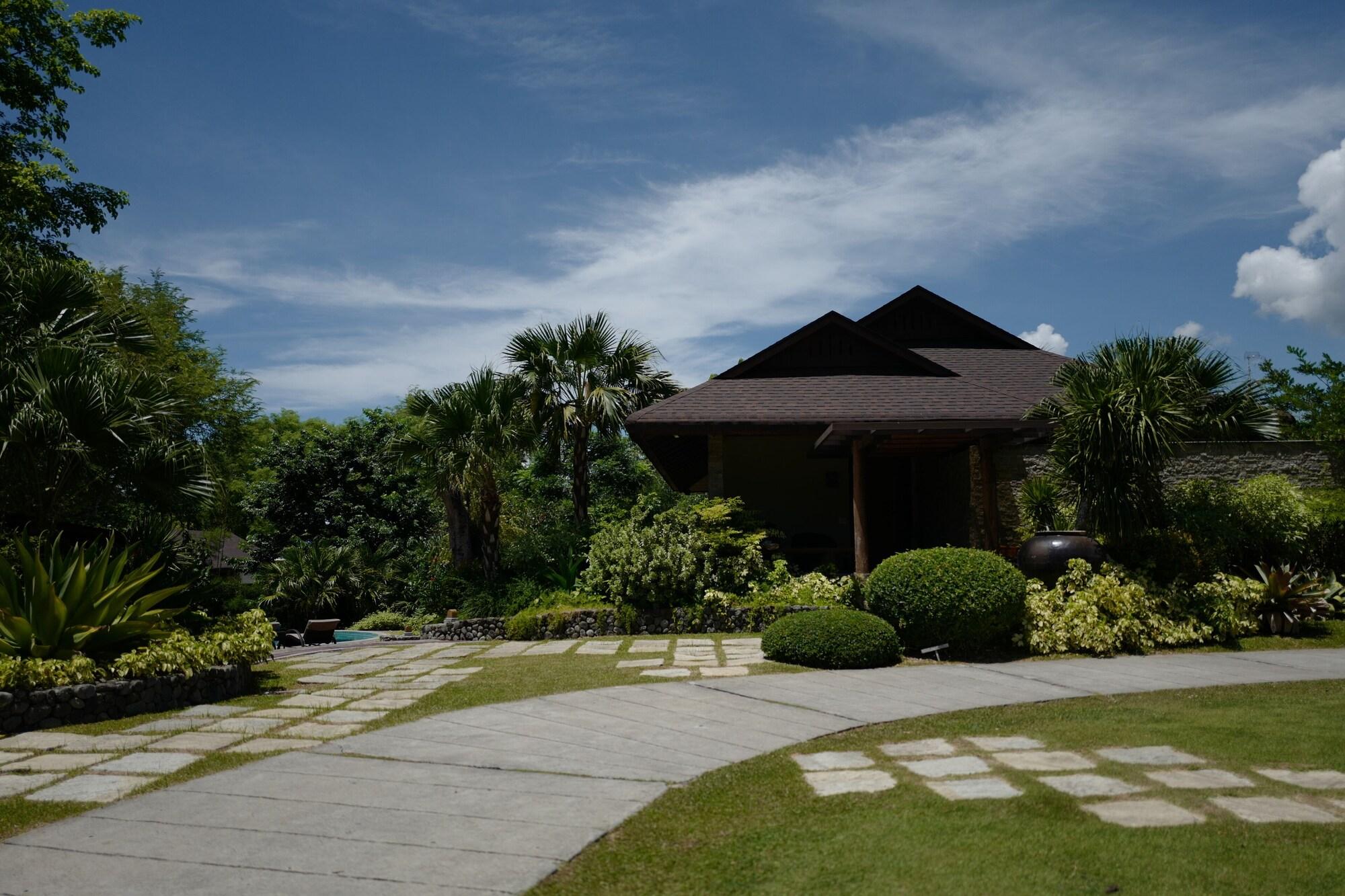 Vista Exterior El Jardin de Zaida