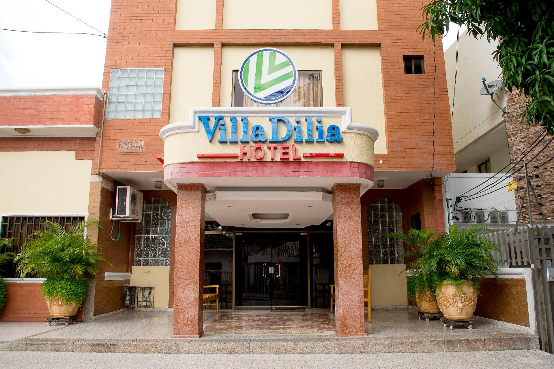 Vista Exterior Ayenda 1309 Villa Dilia