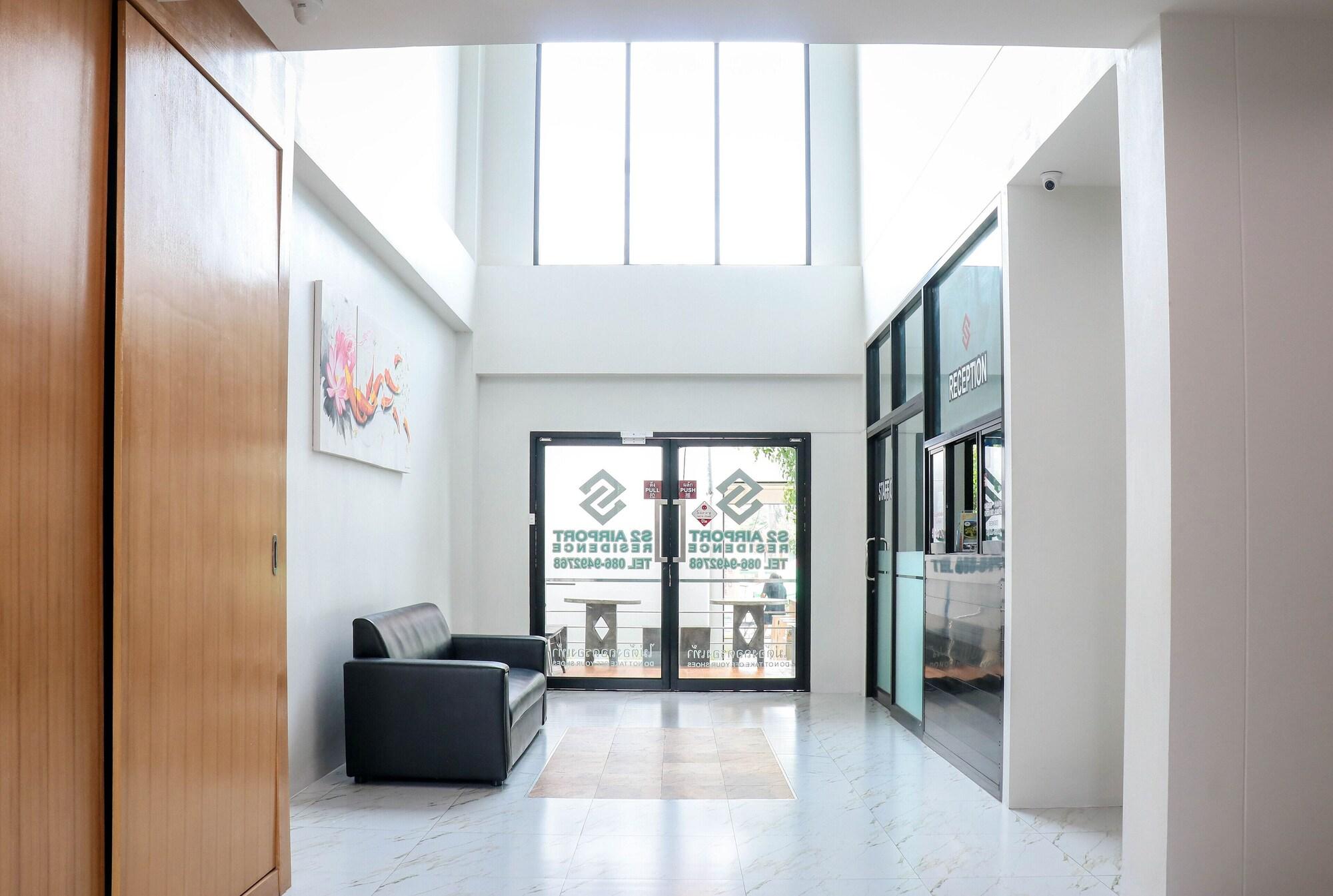 Vista Lobby S2 Airport Residence