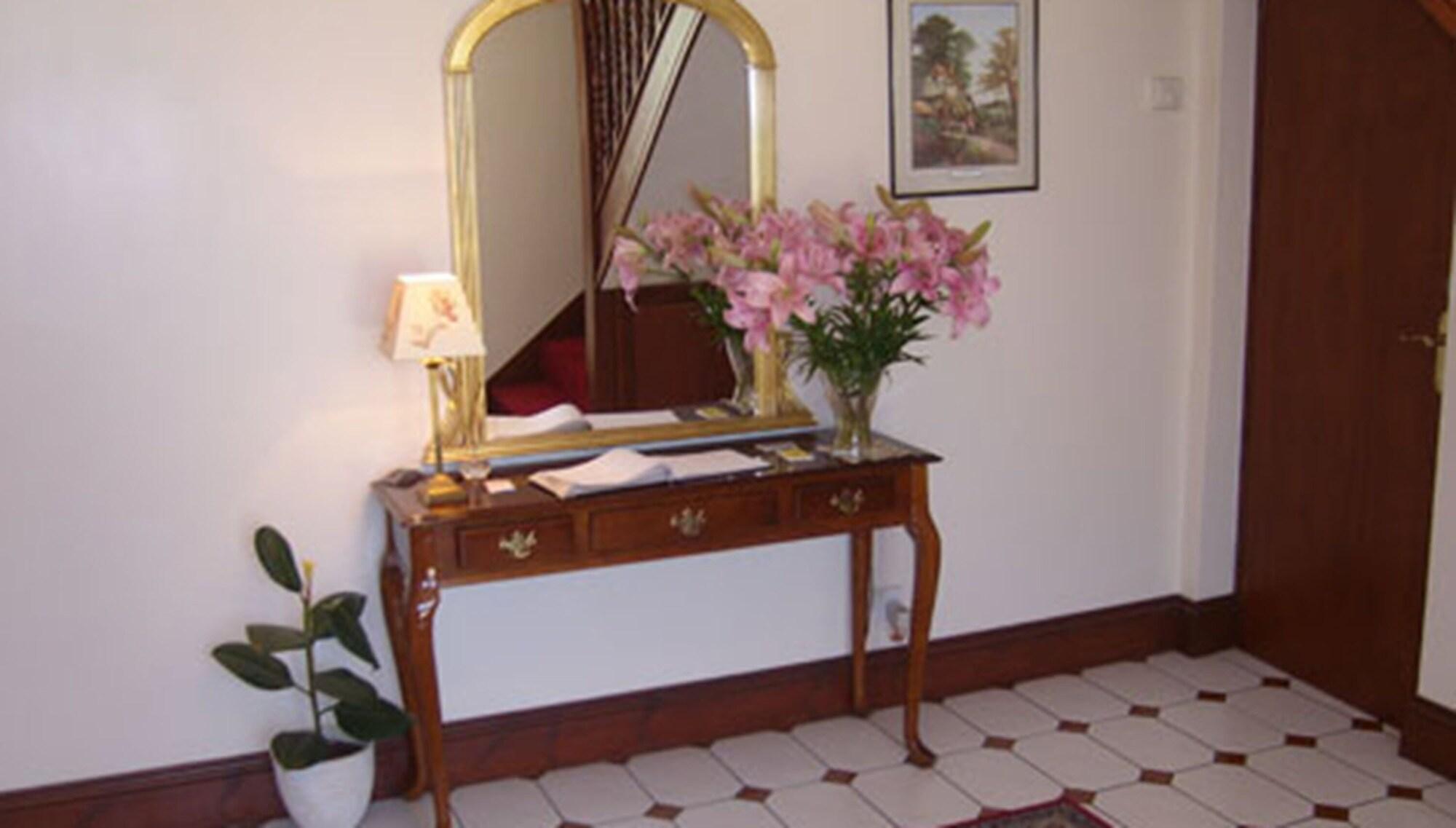 Varios Claddagh Guest House