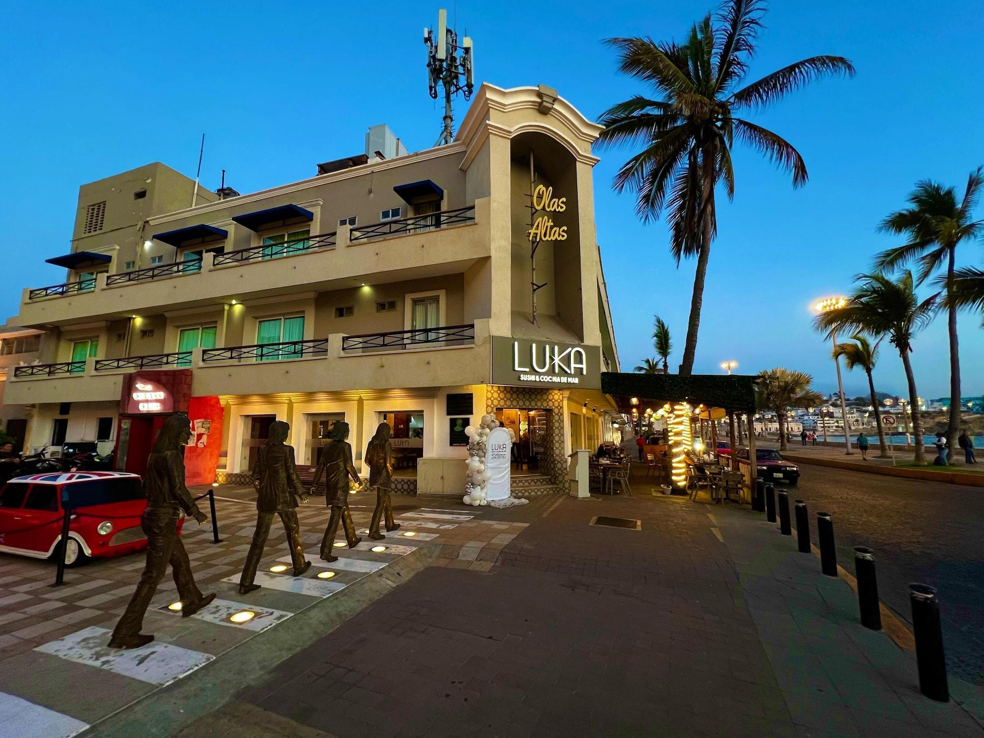 Vista Exterior Hotel La Siesta Malecón