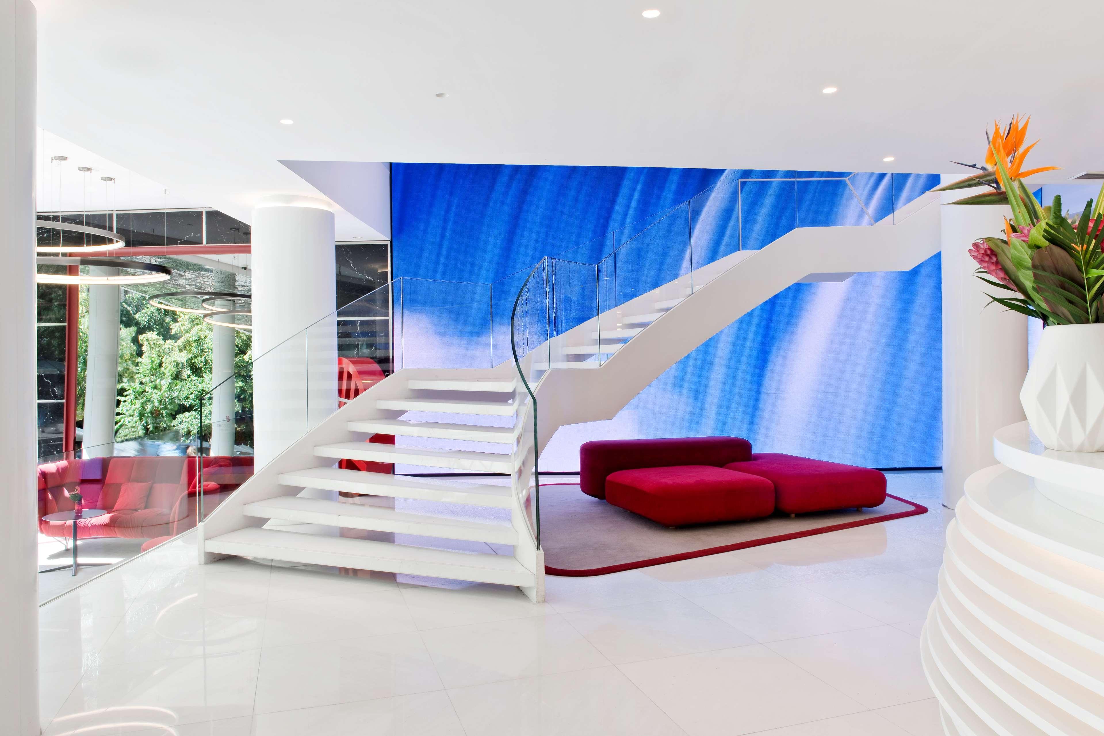 Vista Lobby NH Collection Barcelona Gran Hotel Calderón