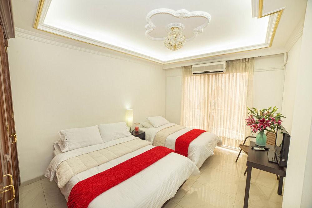 Varios Dom Hotel Cali