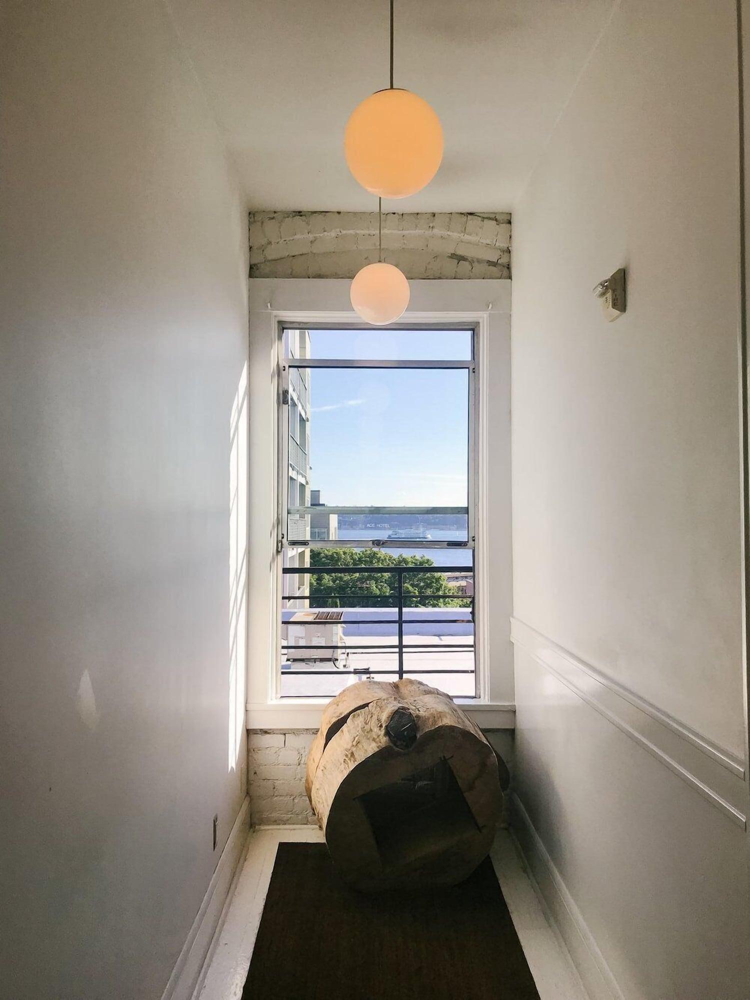 Varios Ace Hotel Seattle