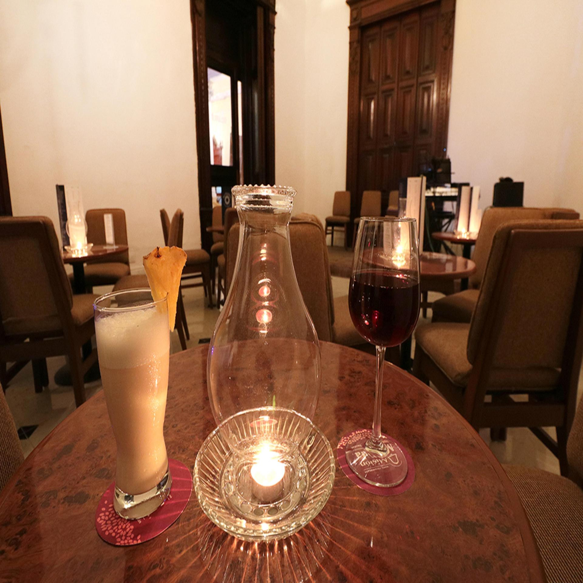 Bar/Salón Hotel Misión Mérida Panamericana
