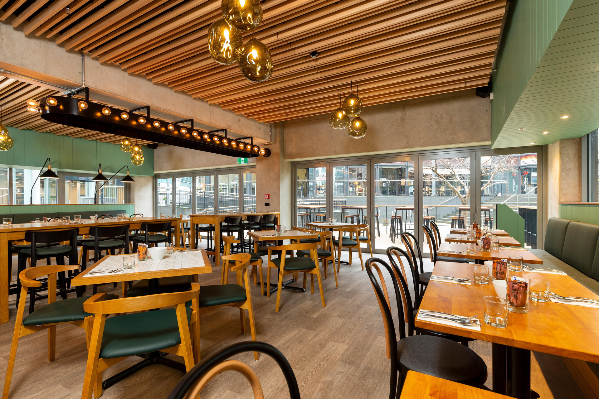 Restaurant Nesuto Stadium Hotel and Apartments