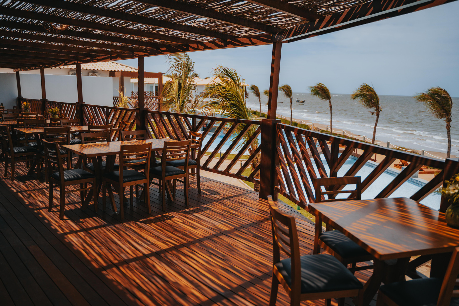 Vista Exterior Oiti Beach Resort