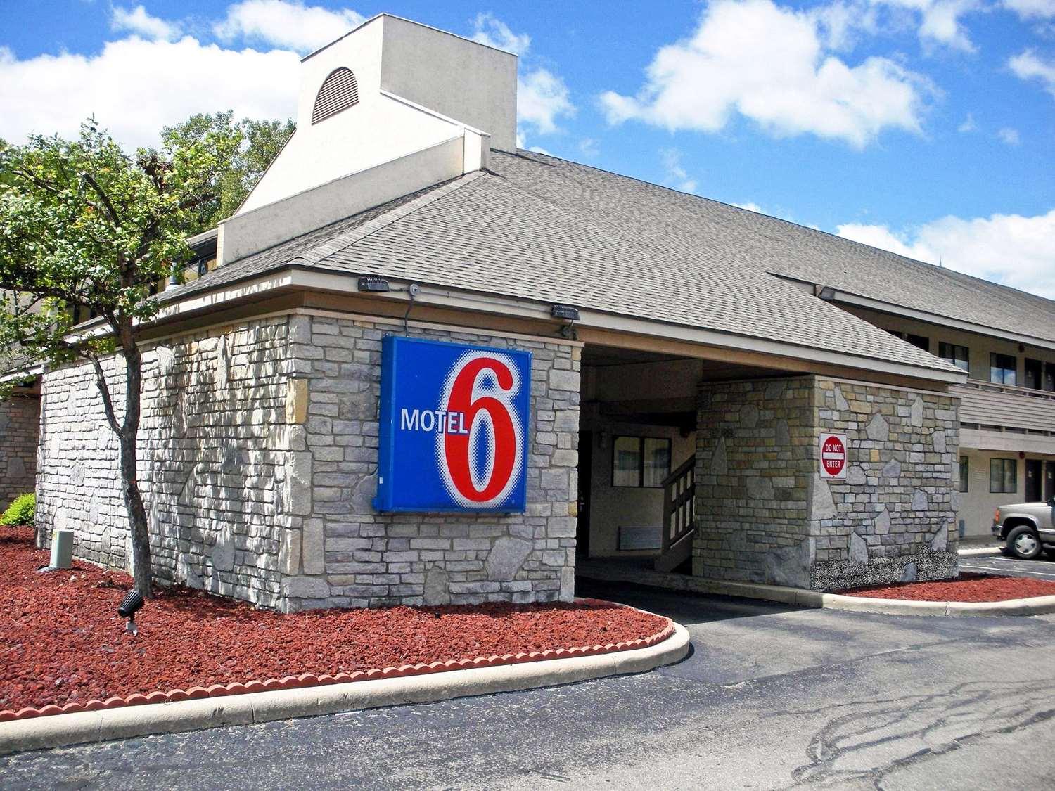 Varios Motel 6 Dayton, OH - Englewood