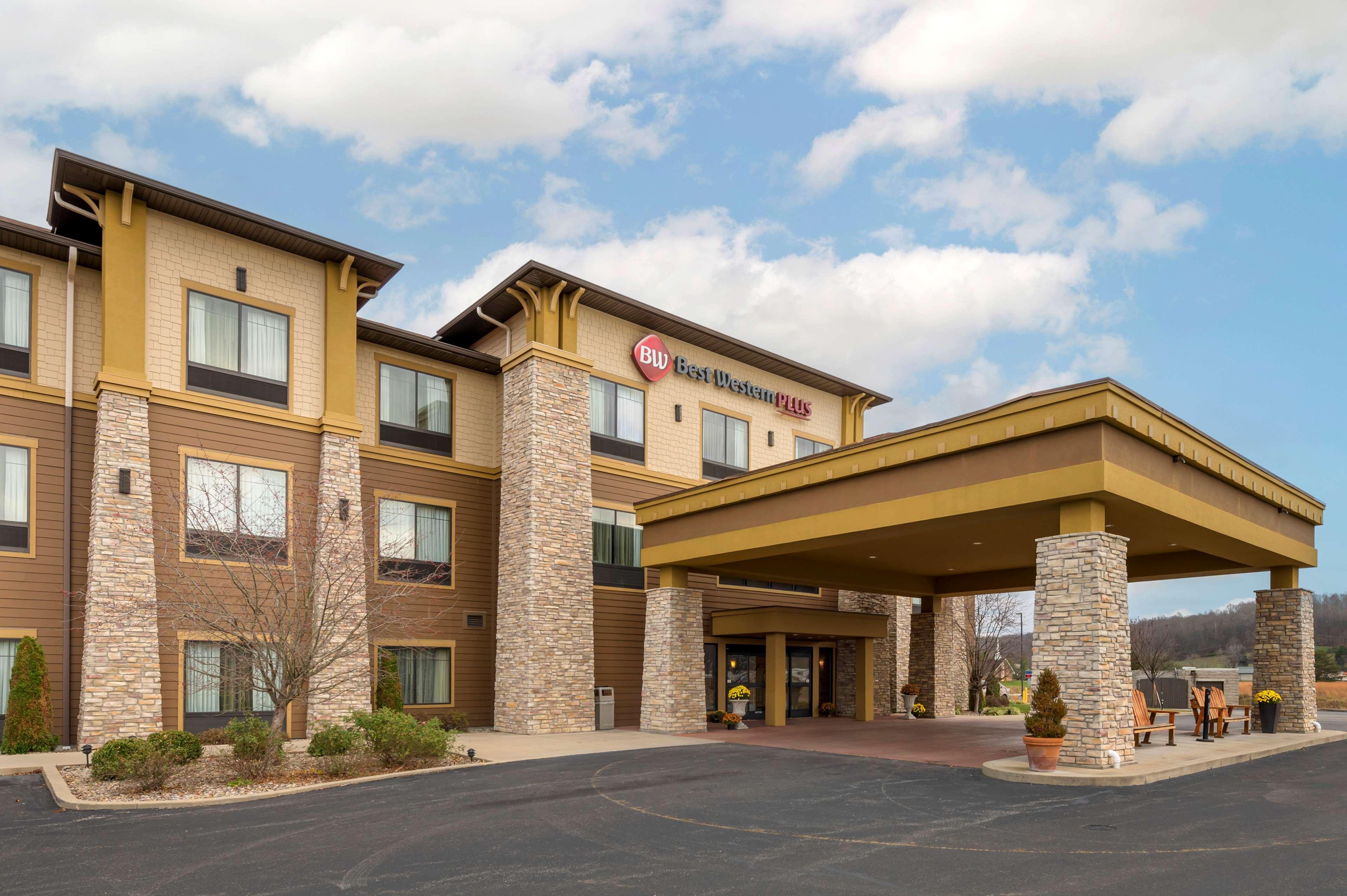 Vista Exterior Best Western Plus French Lick