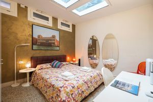 Renta temporal - Stunning house, 4 bedrooms, 3 outside spaces, near St Mark's, in a typical square