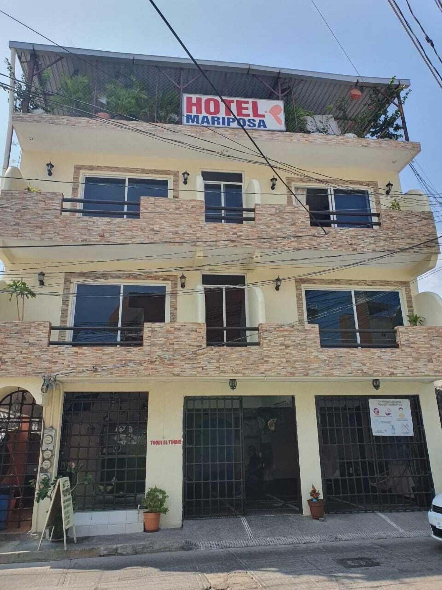 Vista Exterior Hotel Mariposa