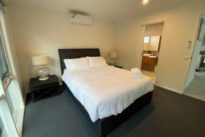 Alquiler Vacacional - Luxe by the sea (10 mins walk to the beach)