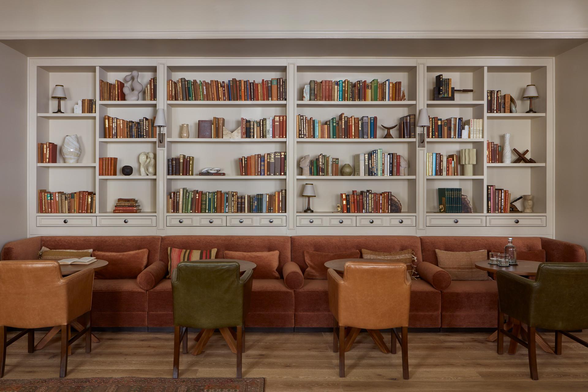 Vista Lobby Miiro Templeton Garden