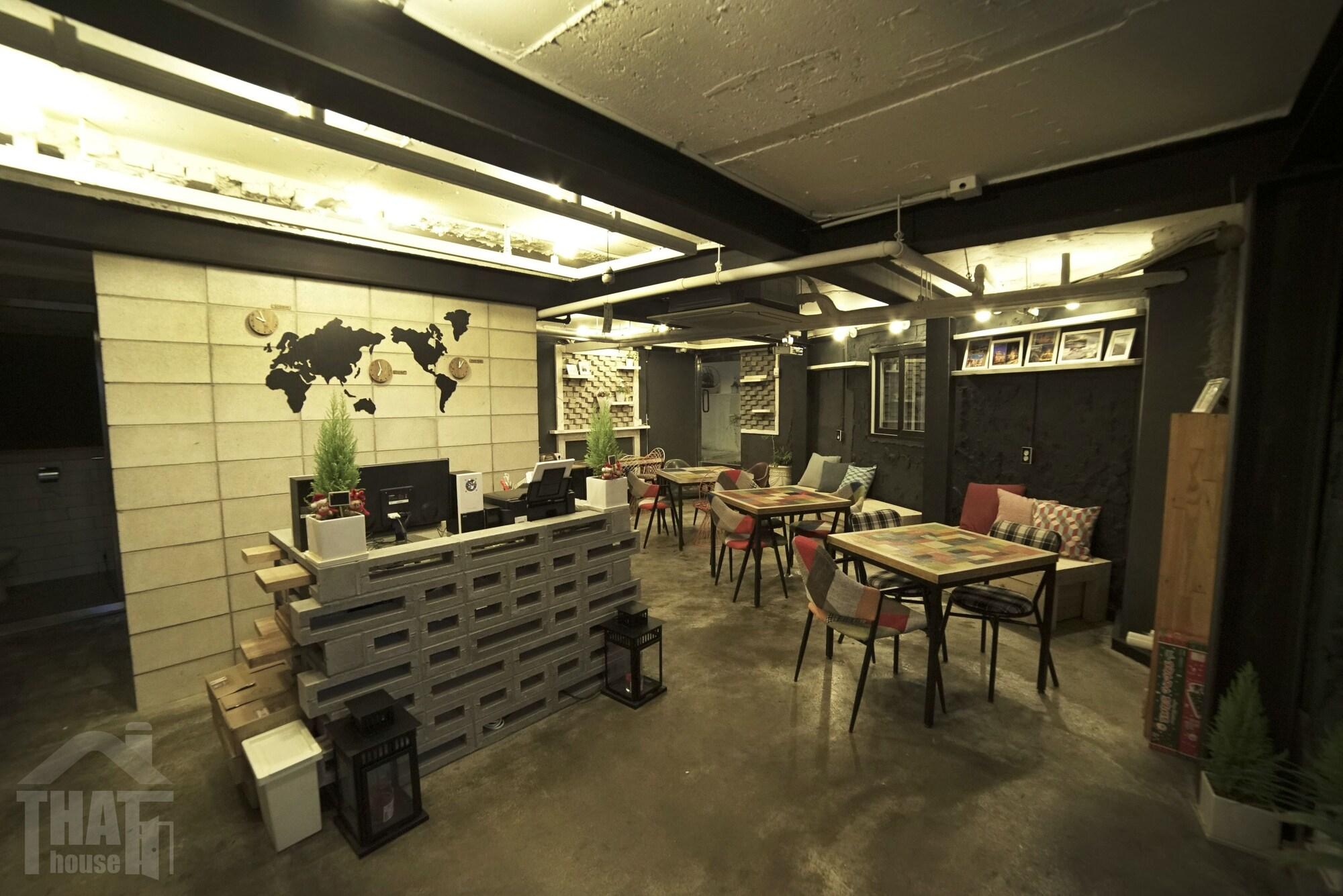 Vista Lobby THAT House - Hostel