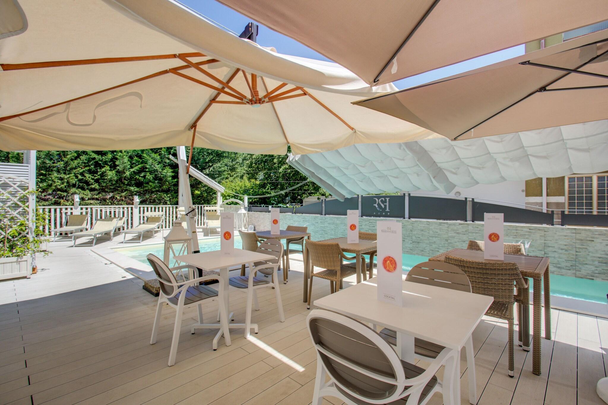 Bar/Salón Rimini Suite Hotel