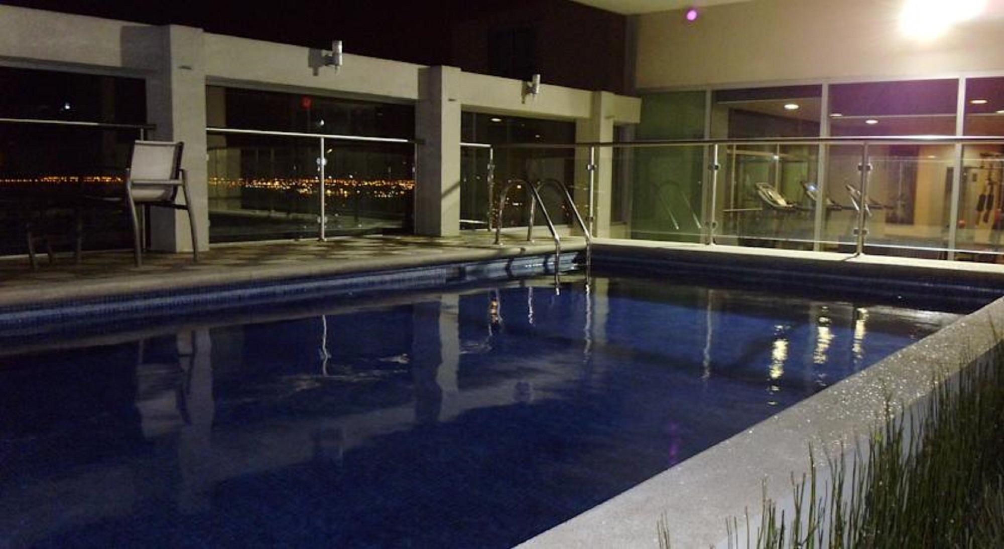 Vista Piscina Suite Riverfront 1310