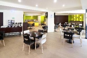 Alojamiento - HOLIDAY INN EXPRESS MEXICO AEROPUERTO