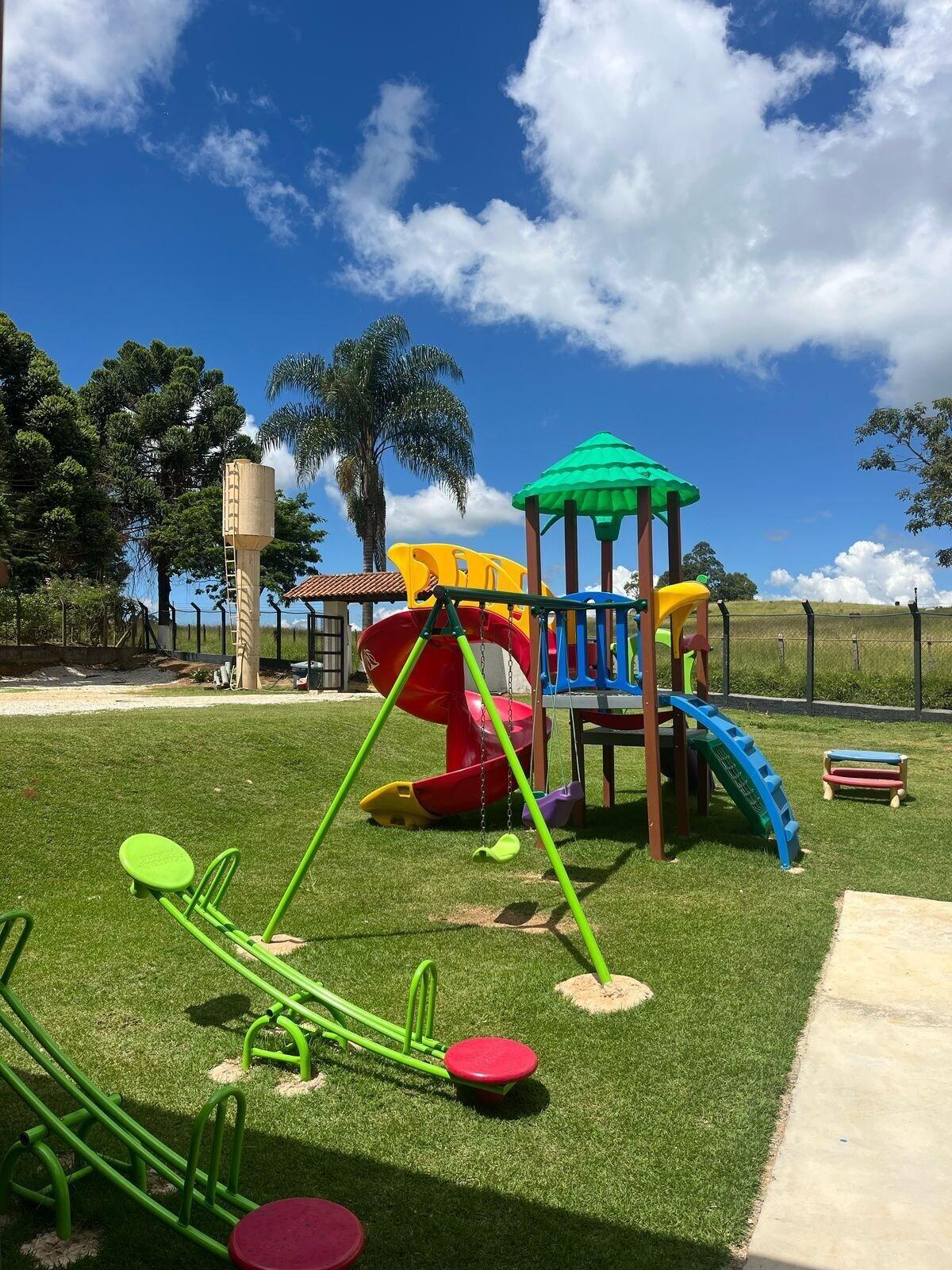 Instalaciones Recreativas Pousada Apear