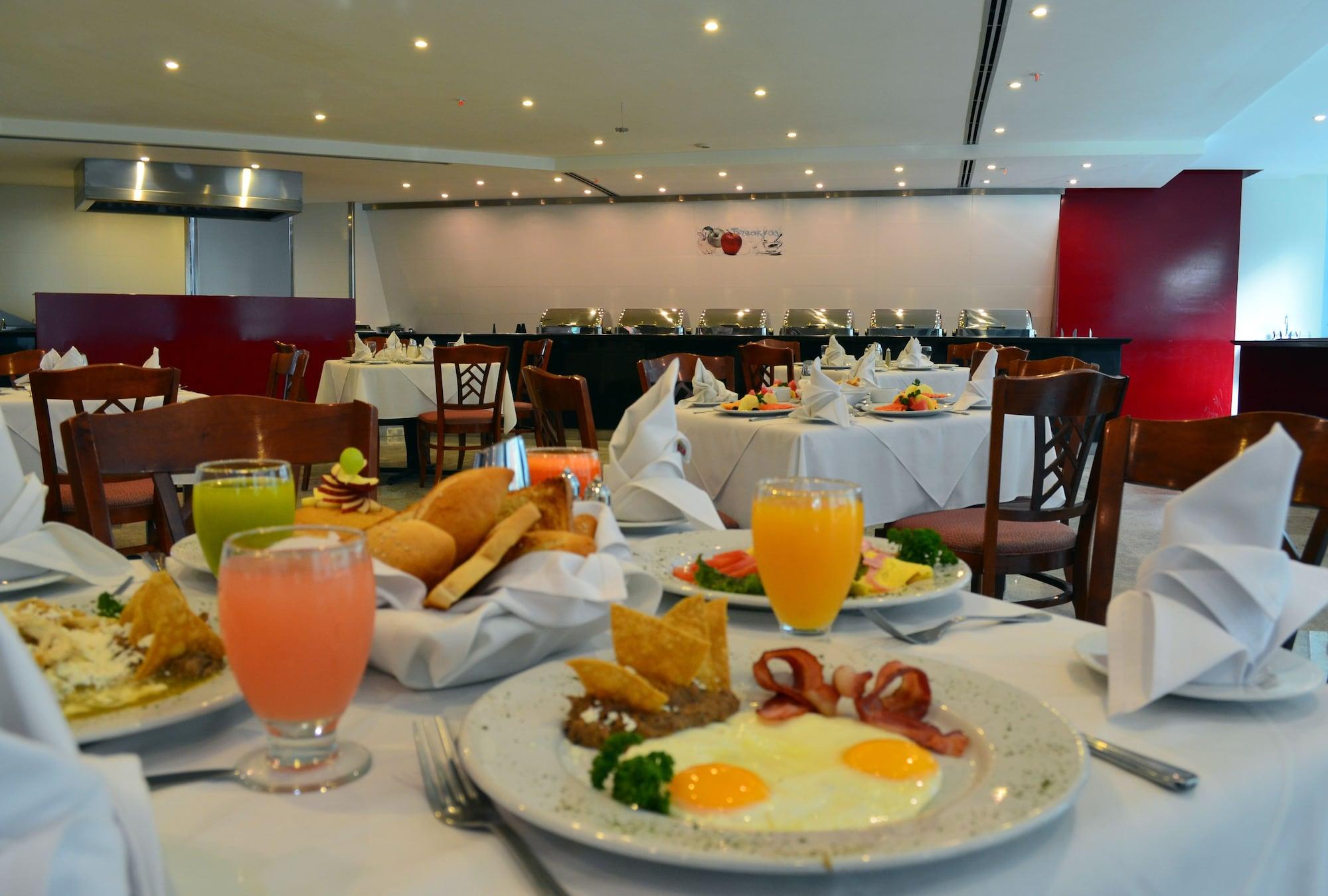 Restaurant Holiday Inn Mexico Buenavista by IHG
