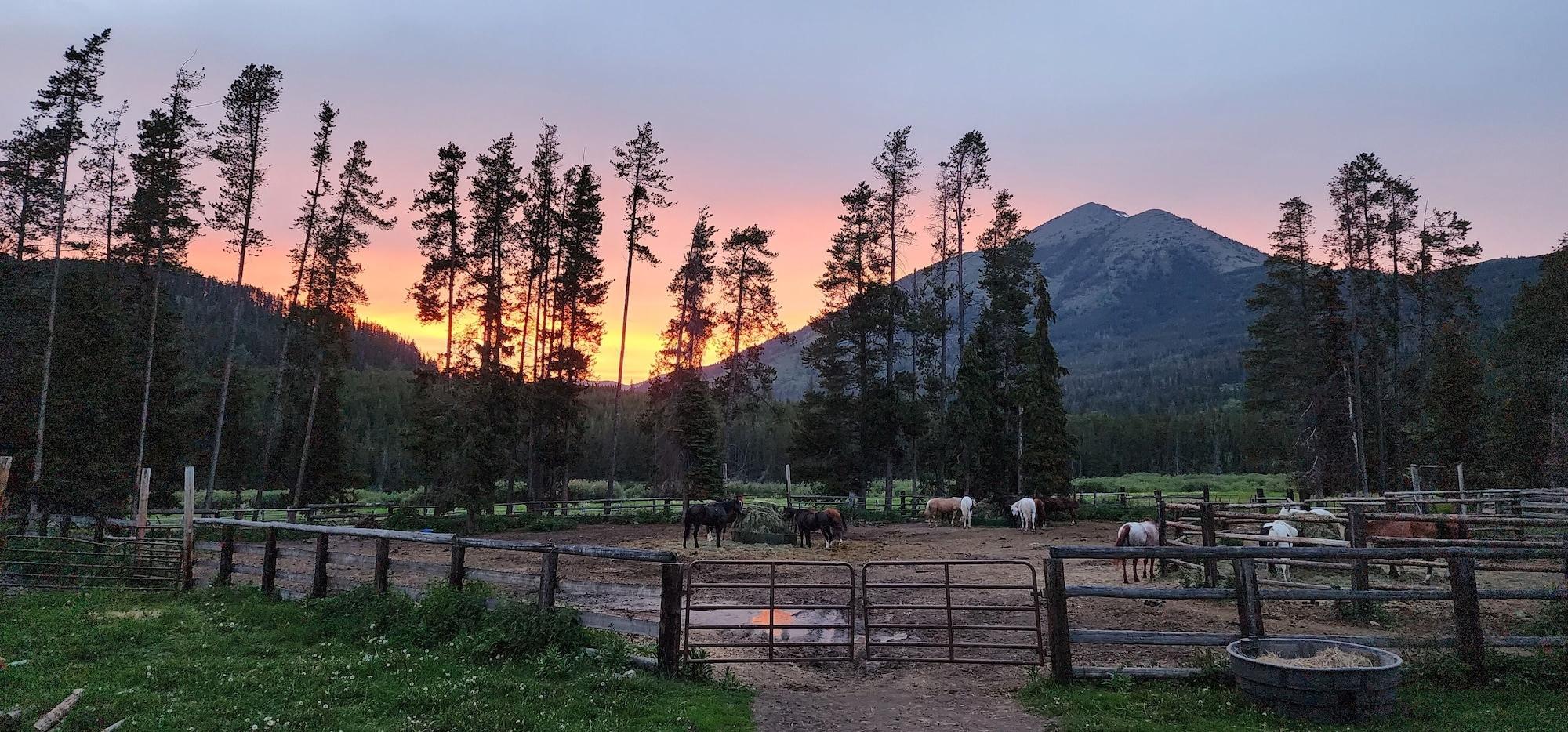 Vista Exterior Bear Creek Guest Ranch