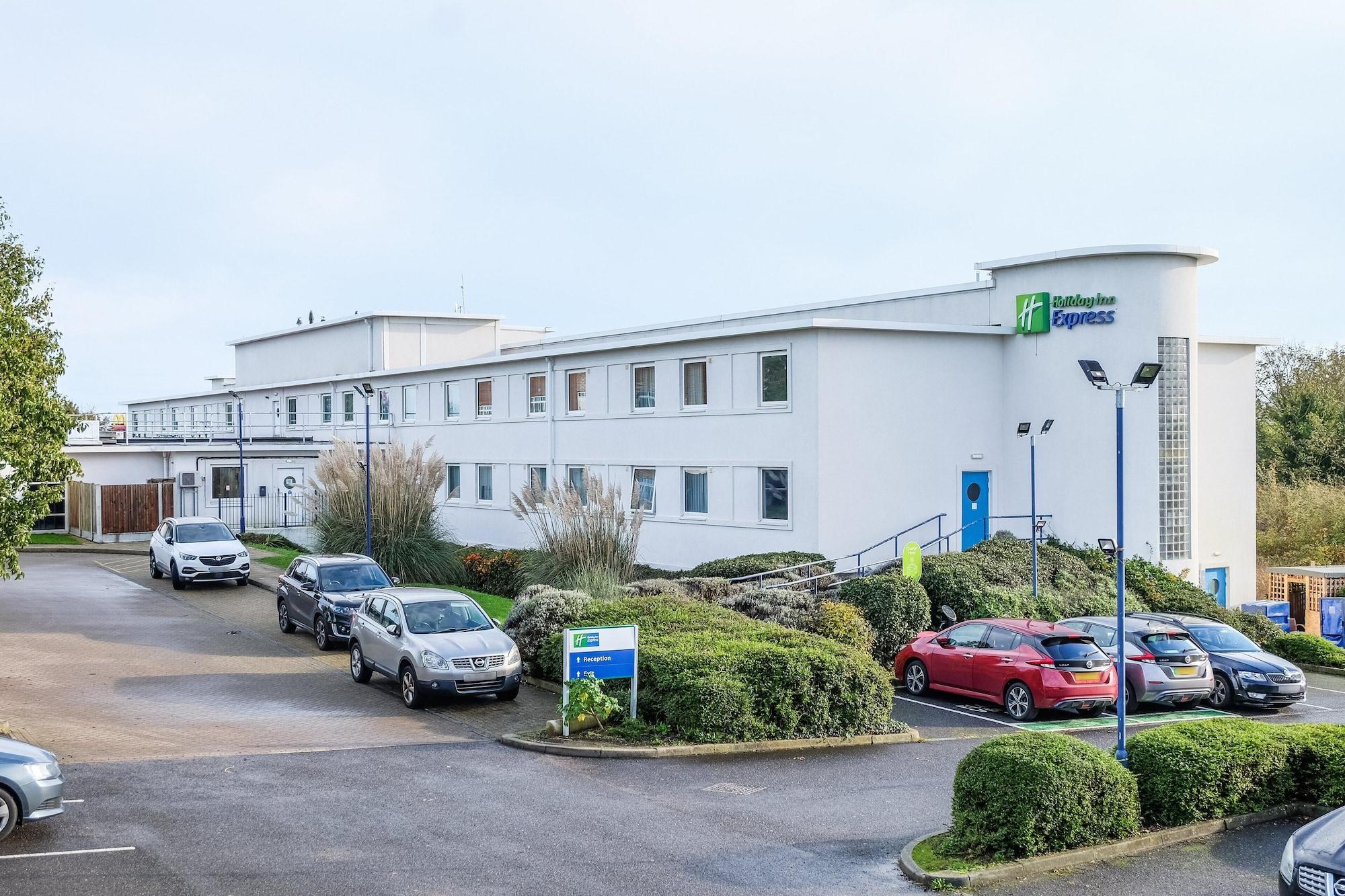 Vista Exterior Holiday Inn Express Ramsgate - Minster by IHG