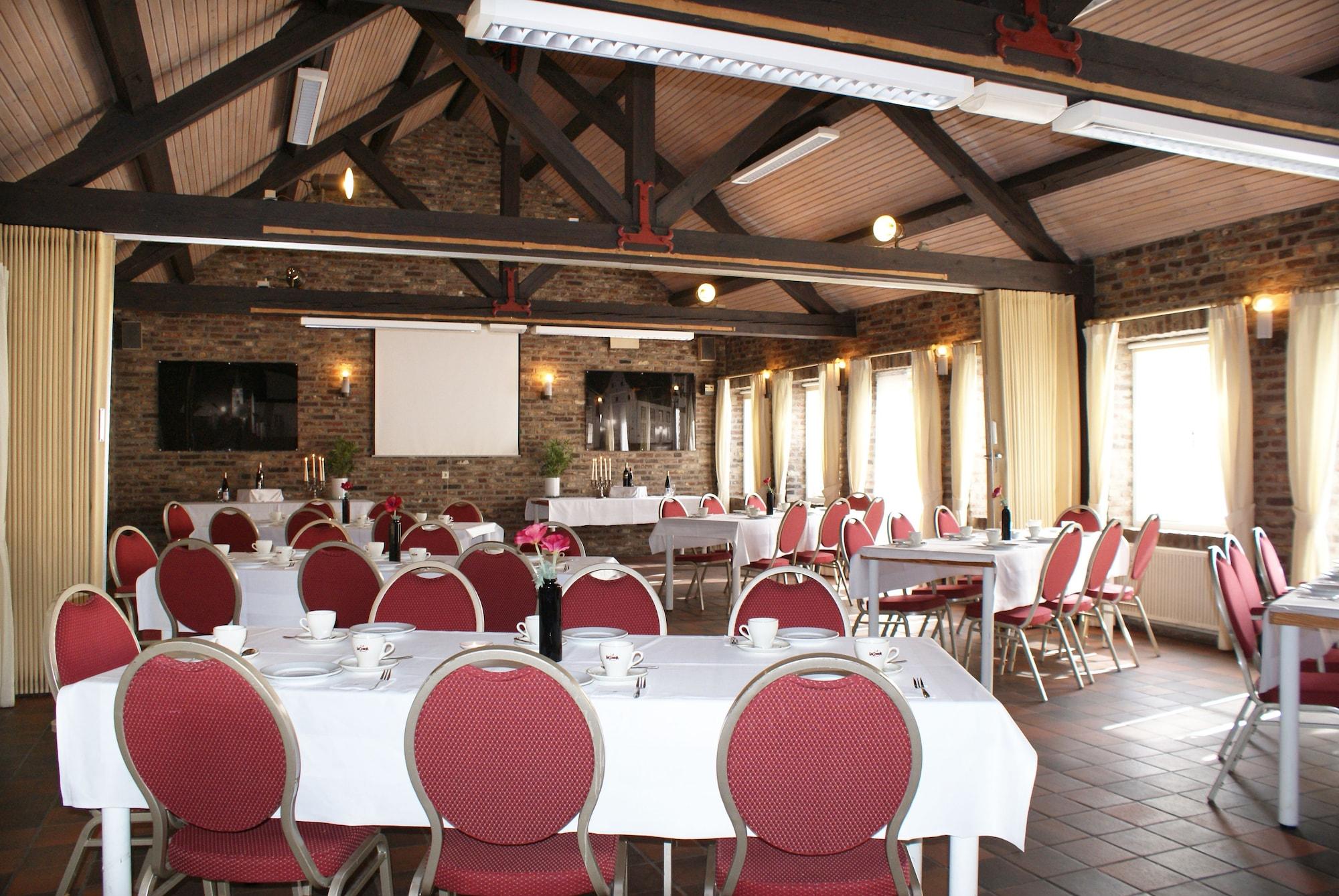 Sala de Reuniones Fletcher Hotel-Restaurant La Ville Blanche
