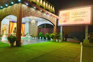 Alojamiento - Hotel Luxe Opera NH8 - 7km from IGI Delhi Airport