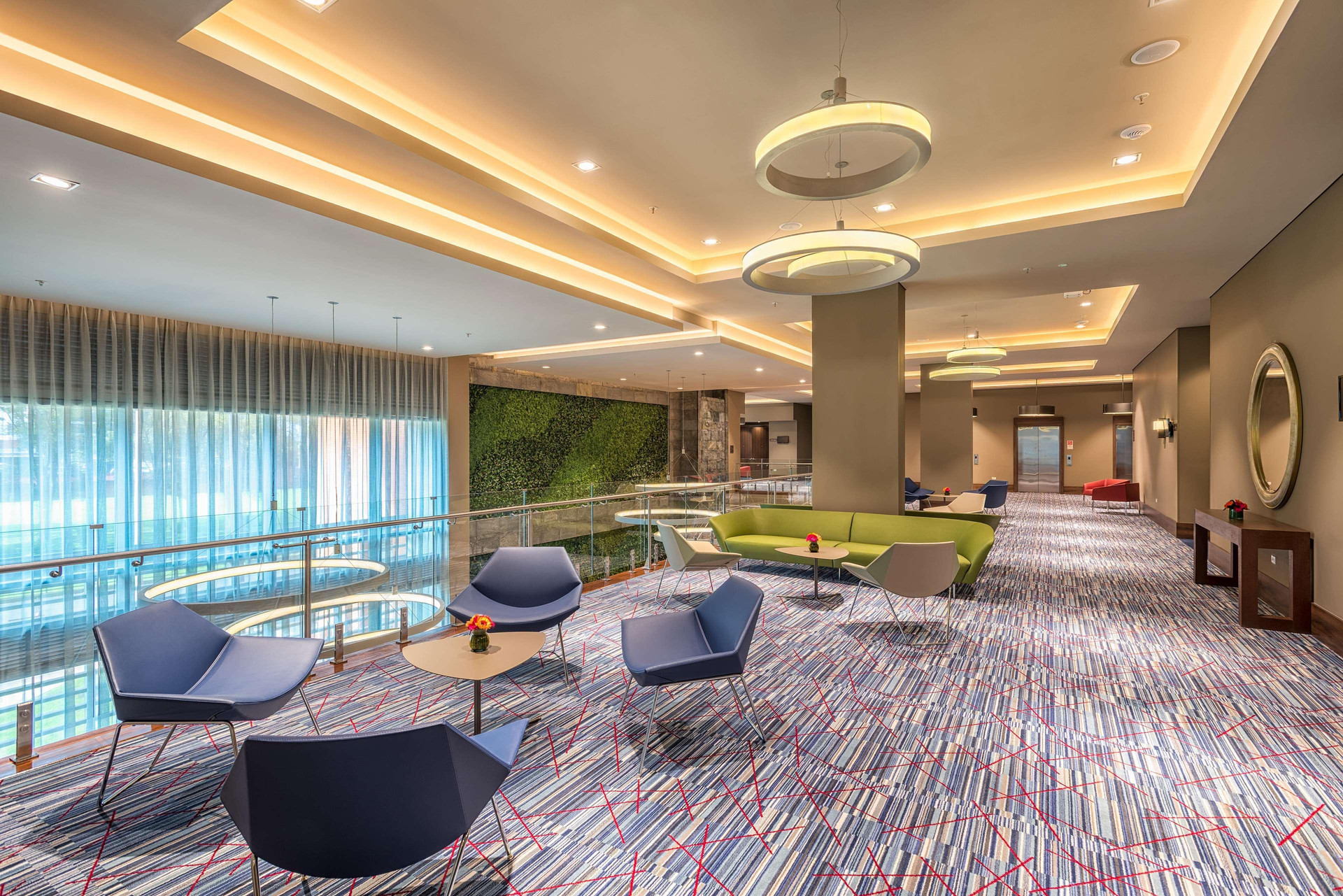Vista Lobby Hilton Garden Inn Bogota Airport