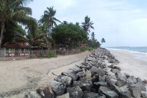 Alojamiento - Pozhiyoram Beach Resort