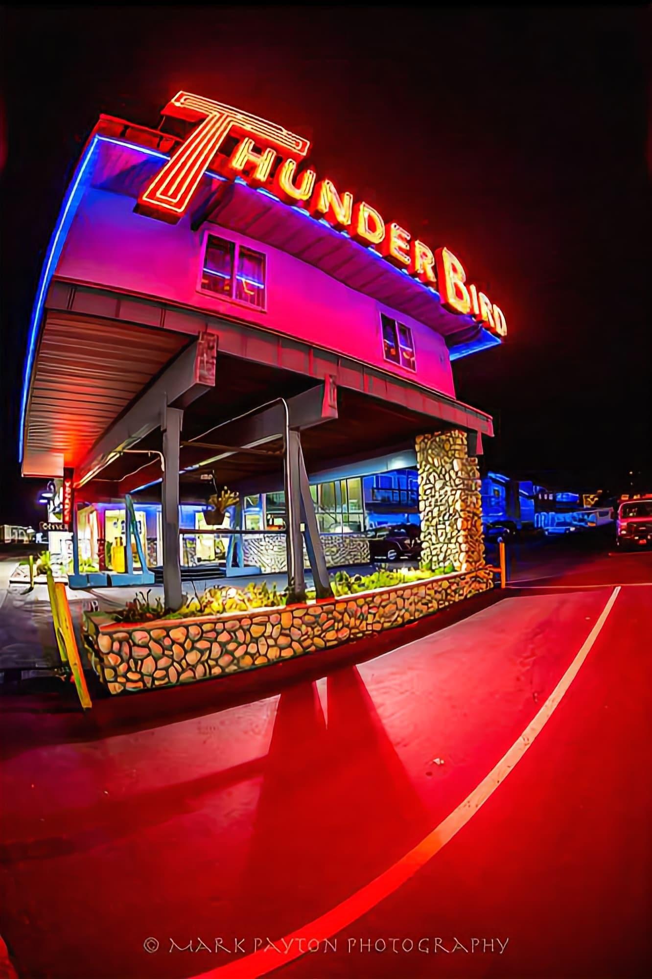 Vista Exterior Thunderbird Motel