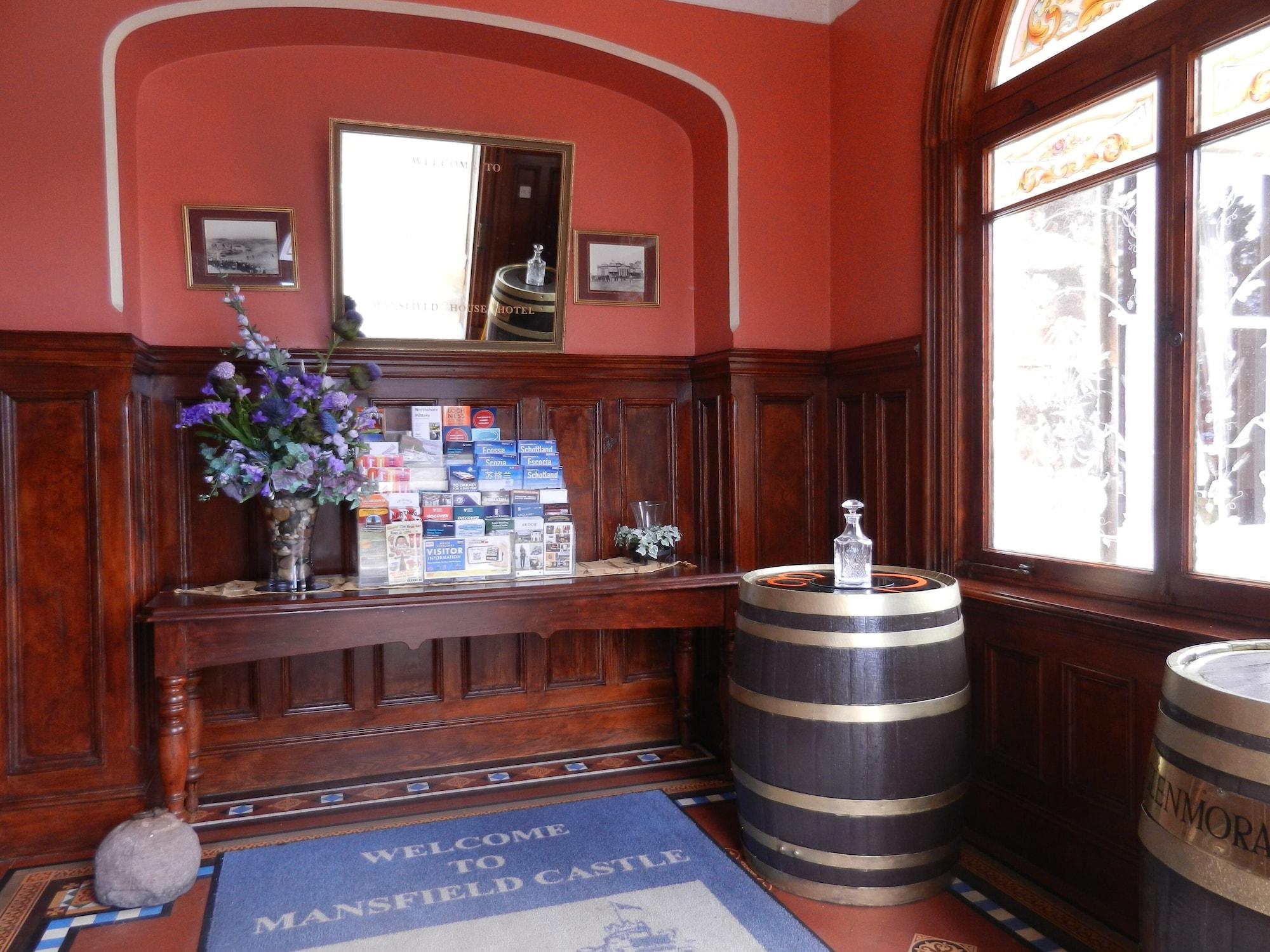 Vista Lobby Mansfield Castle Hotel