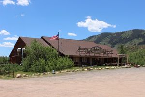 Alojamiento - Old Corral Hotel & Steakhouse