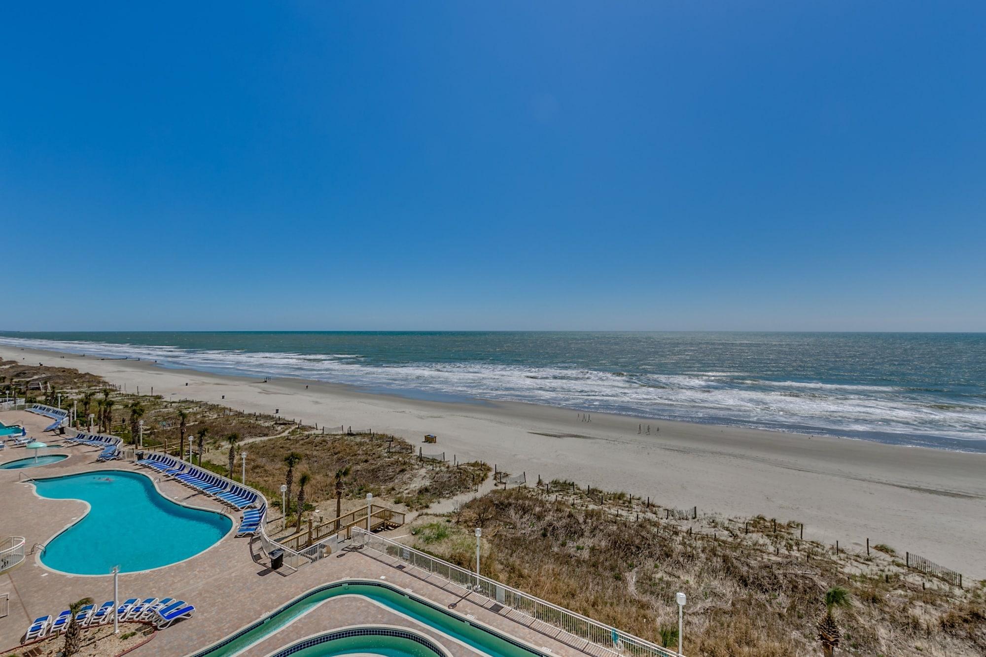 Playa Watch Resort by Condo-World