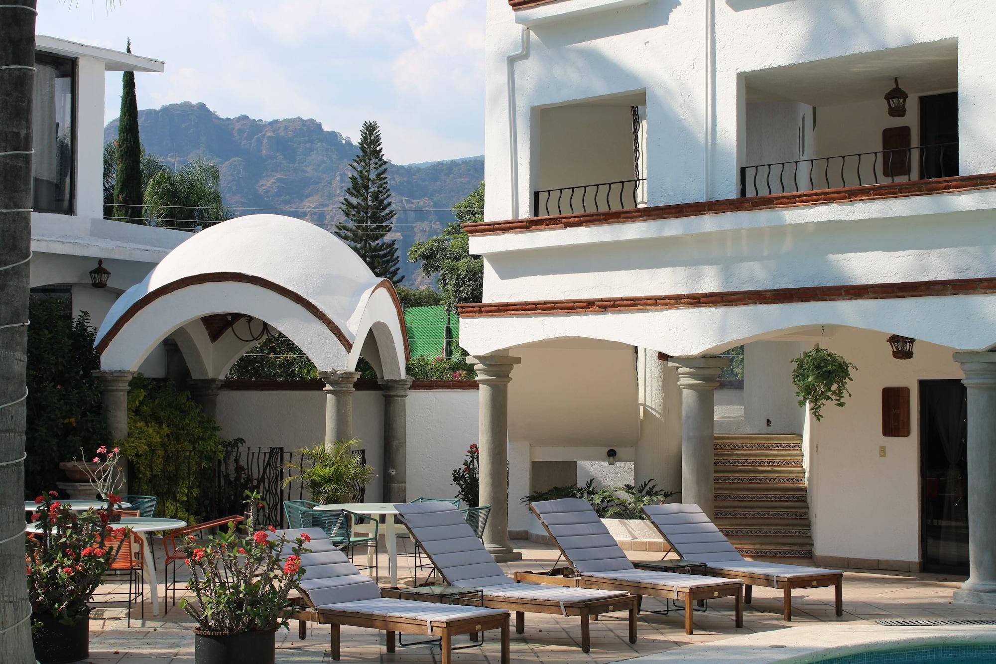 Vista Exterior HOTEL MYTHOS