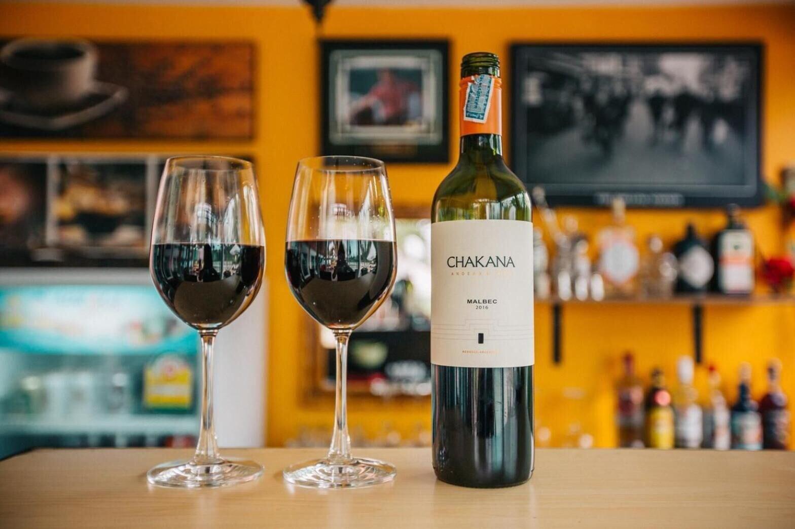 Bar/Salón Phurua Inn