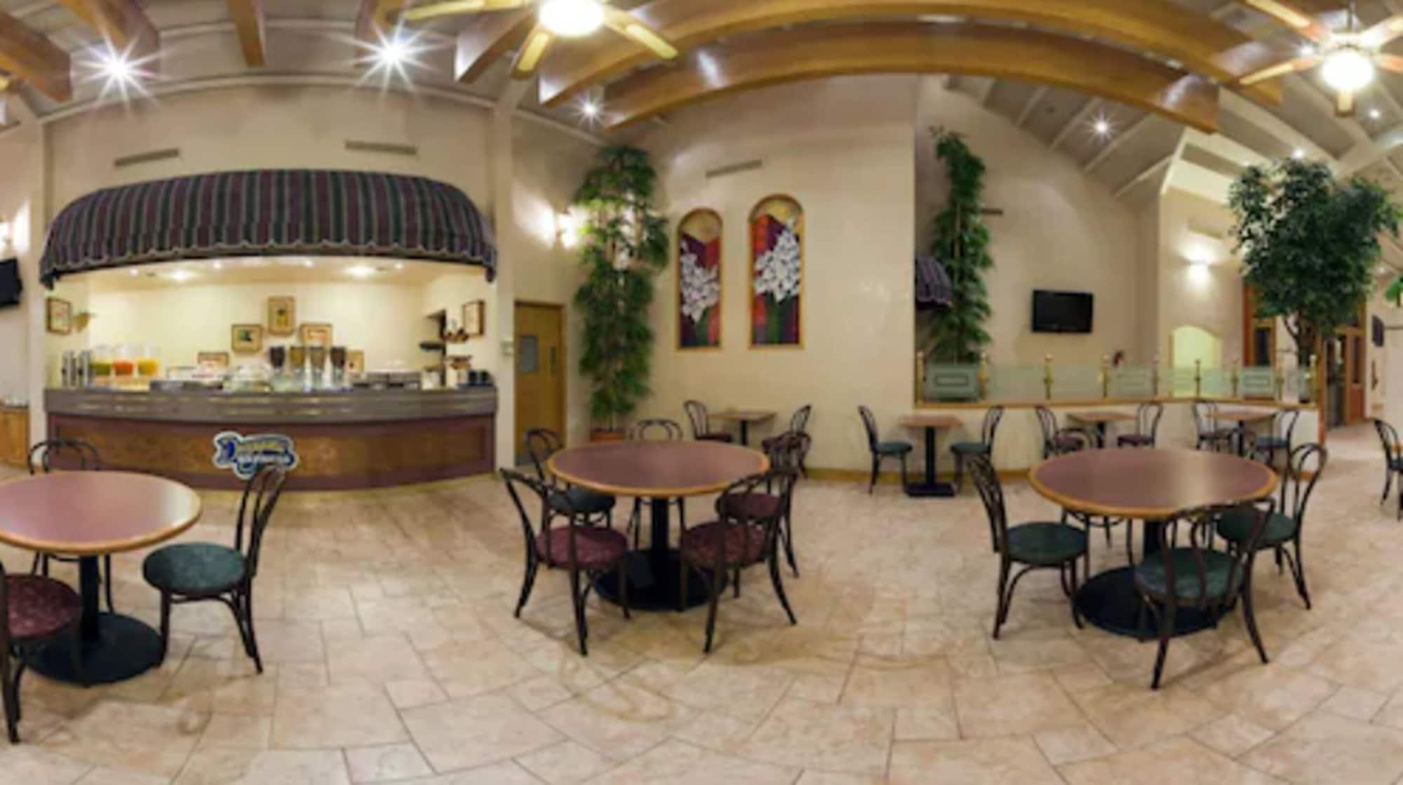 Restaurant Holiday Inn Express Chihuahua by IHG