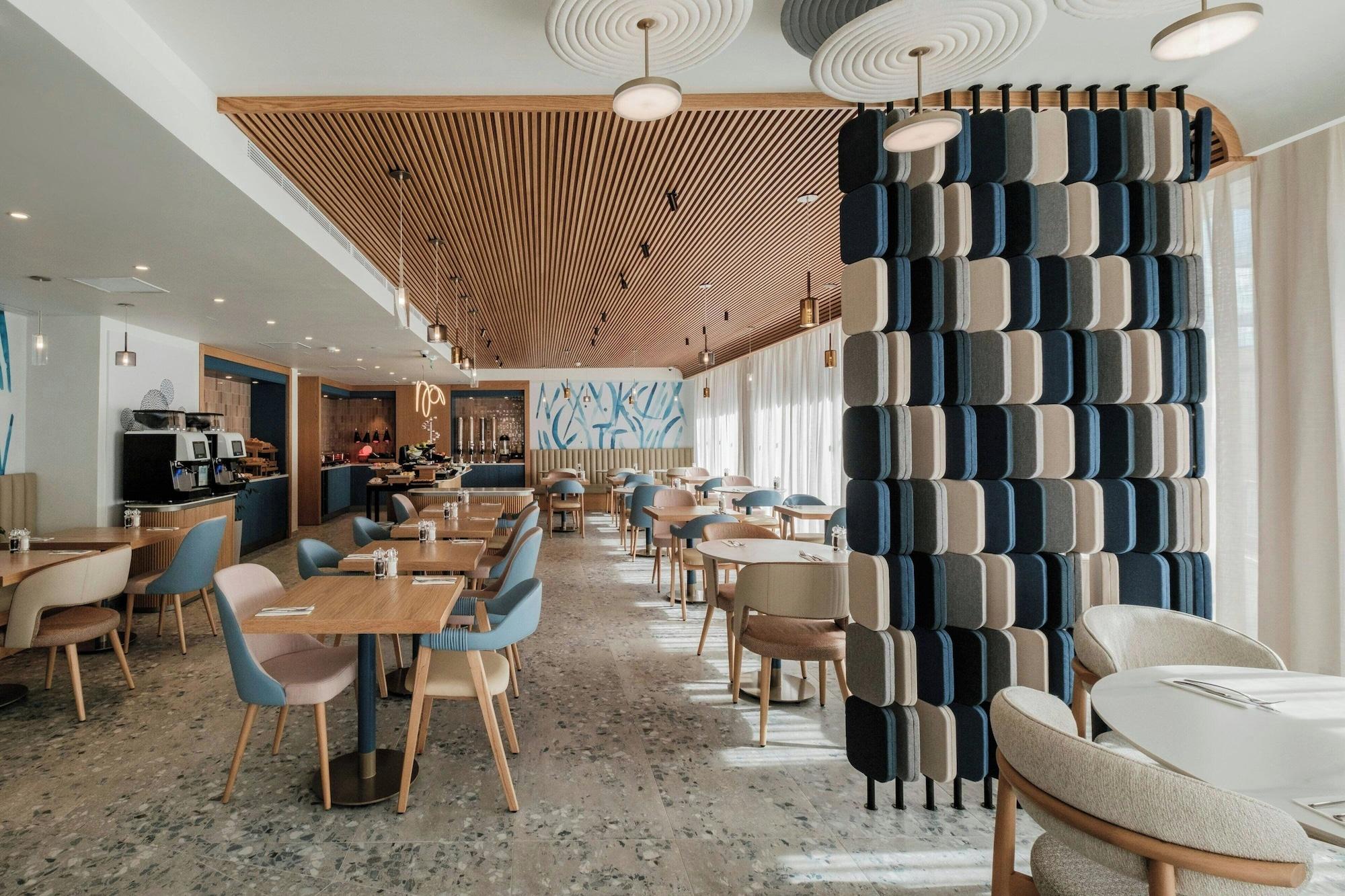 Restaurant Courtyard by Marriott Sliema