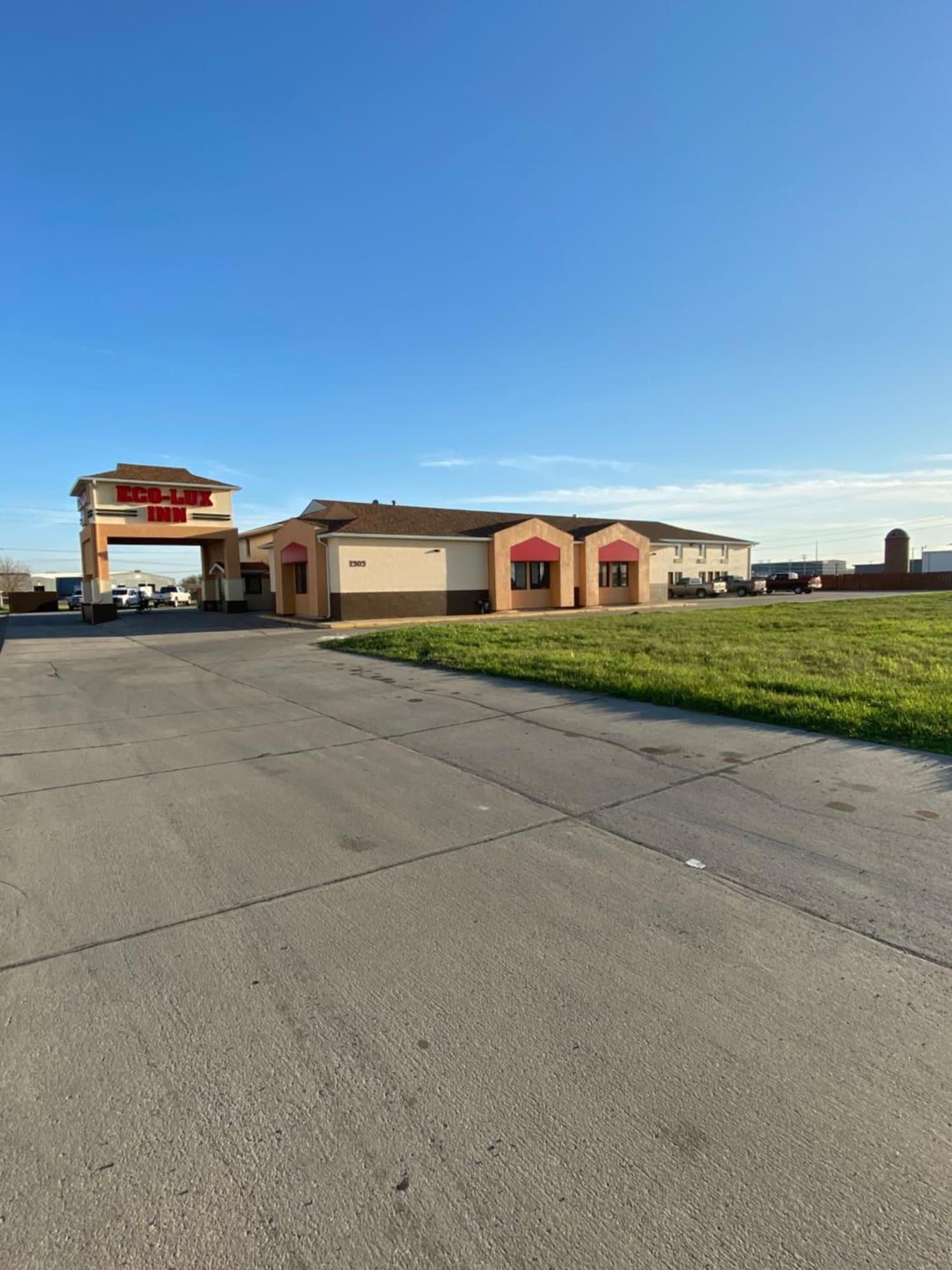 Vista Exterior Eco-Lux Inn