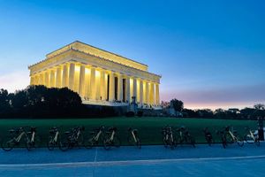 Actividad - Tour Nocturno en Bicicleta Monumentos y Memorials