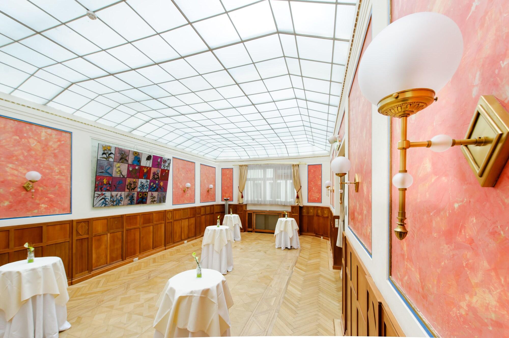 Salón de Baile Hotel Herzoghof