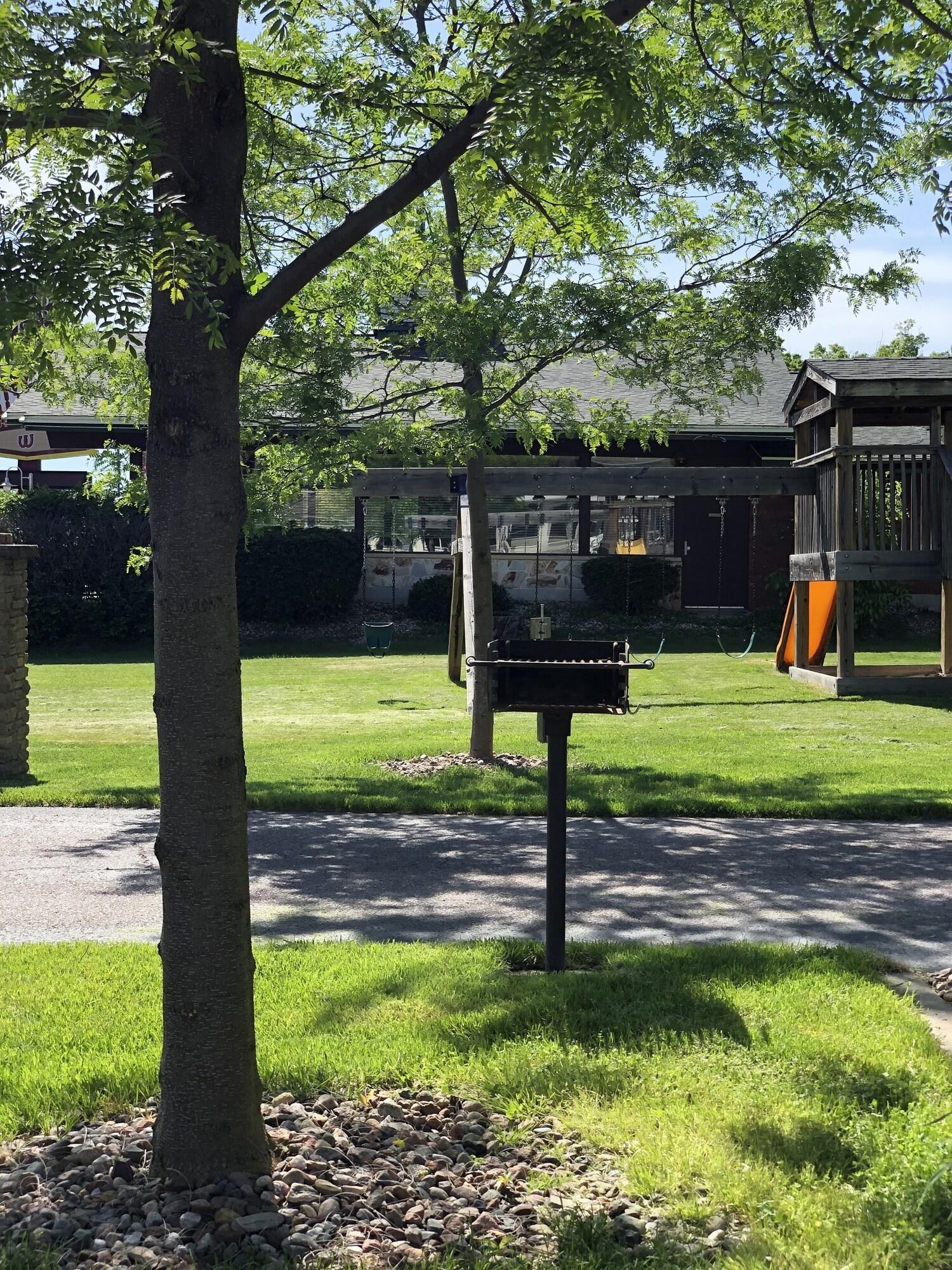 Instalaciones Recreativas Amber's Inn & Suites